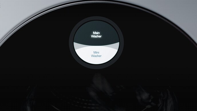 Închiderea atentă a interfeței GUI arată spălarea principală și mini spălarea mașinii de spălat LG SIGNATURE.